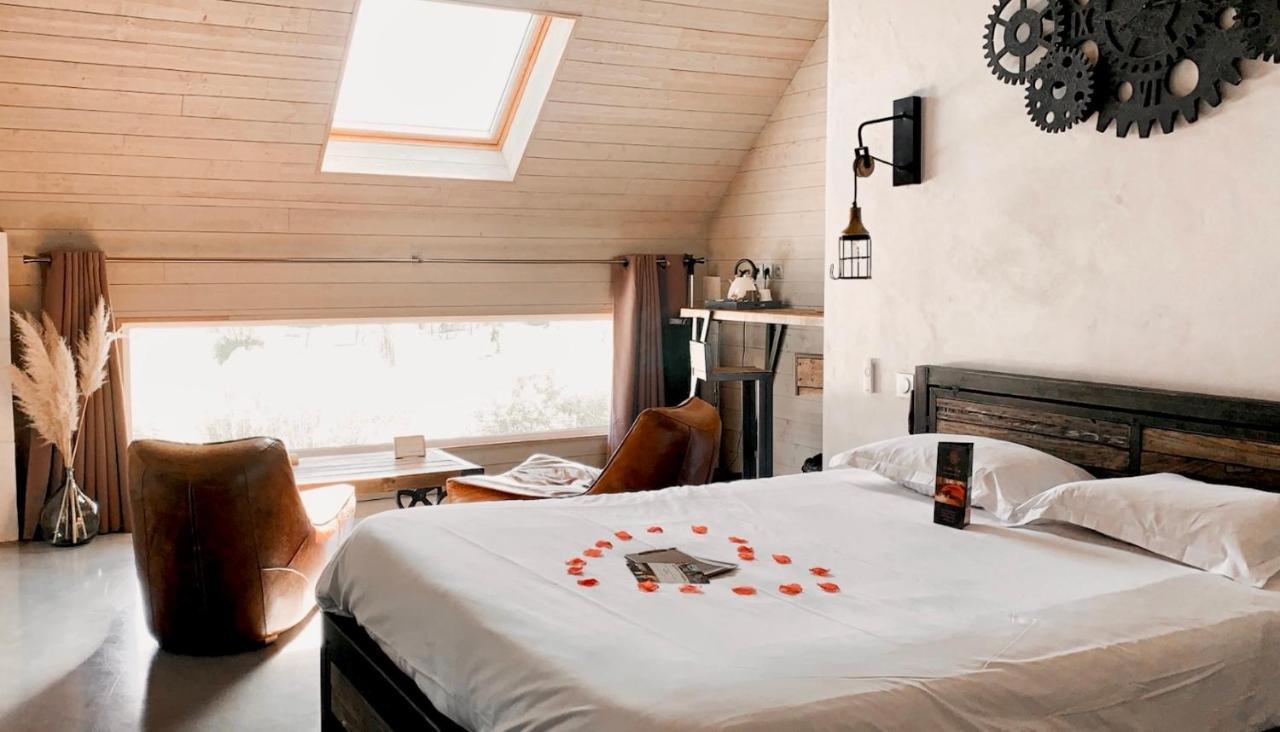 סן-ז'יל Abri Cosy - Suite Romantique En Camargue מראה חיצוני תמונה