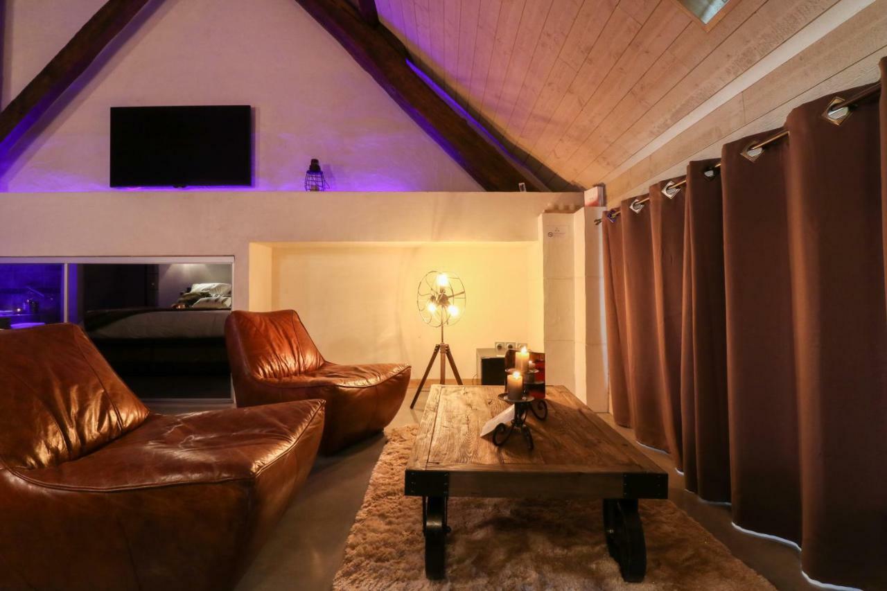 סן-ז'יל Abri Cosy - Suite Romantique En Camargue מראה חיצוני תמונה