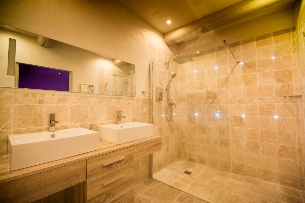 סן-ז'יל Abri Cosy - Suite Romantique En Camargue מראה חיצוני תמונה